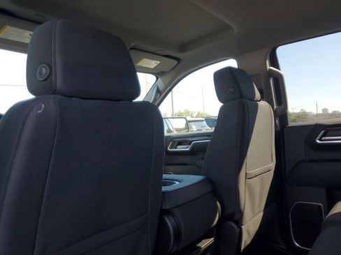 New 2026 GMC Sierra 1500 SLE image 9