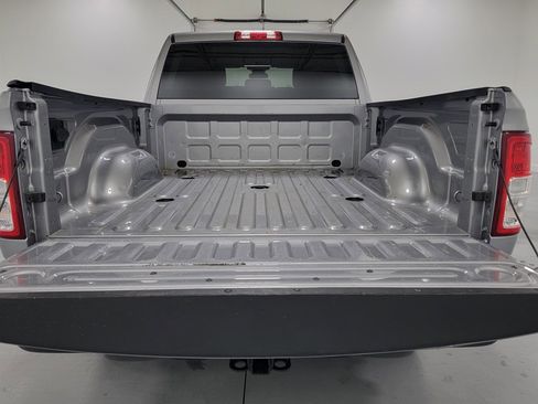 Used 2022 RAM 2500 Big Horn image 28