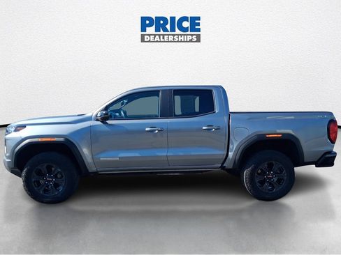Used 2024 GMC Canyon Elevation AWD/4WD image 9