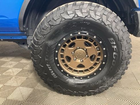Used 2023 Ford Bronco Big Bend w/ Sasquatch Package image 23