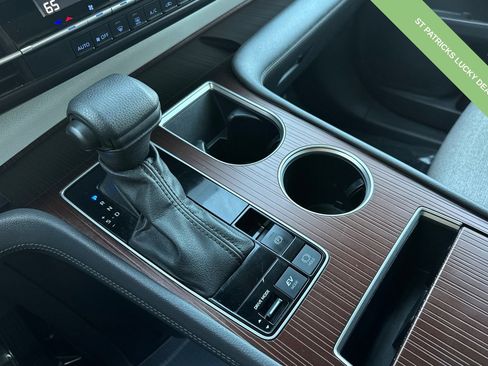 Used 2024 Toyota Sienna LE image 22