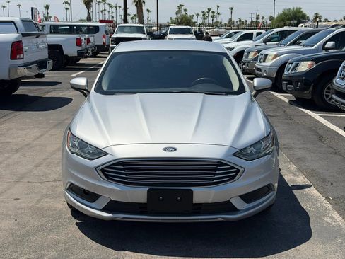 Used 2017 Ford Fusion SE FWD image 15