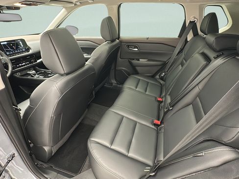 Used 2023 Nissan Rogue SL w/ SL Premium Package AWD/4WD image 9
