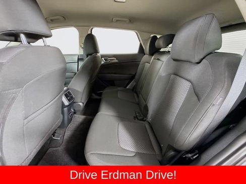 Used 2026 Kia Sportage LX AWD/4WD image 9