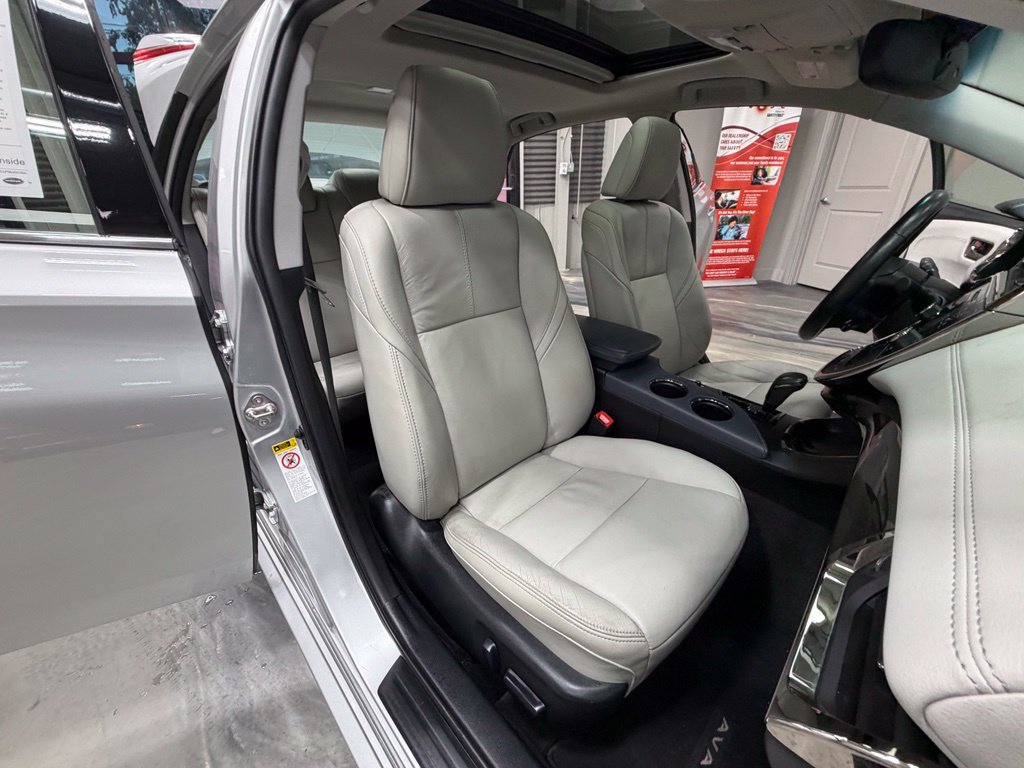 Used 2014 Toyota Avalon XLE Touring FWD image 5