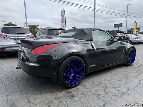 Used 2005 Nissan 350Z Grand Touring RWD image 6