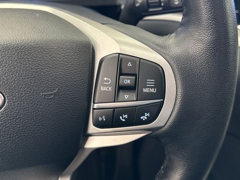 Certified 2022 Ford Explorer XLT w/ Equipment Group 202A image 36