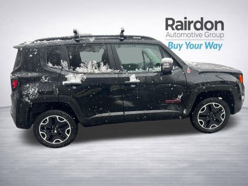 Used 2016 Jeep Renegade Trailhawk w/ Premium Trailhawk Package image 37