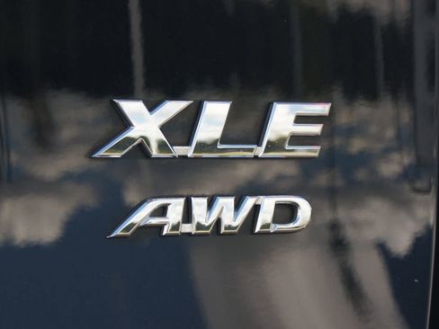 Used 2023 Toyota RAV4 XLE image 19