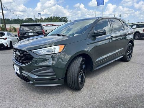 Certified 2024 Ford Edge SE w/ Black Appearance Package AWD/4WD image 7