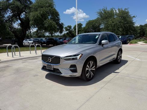Certified 2023 Volvo XC60 B5 Plus w/ Protection Package Premier FWD image 2