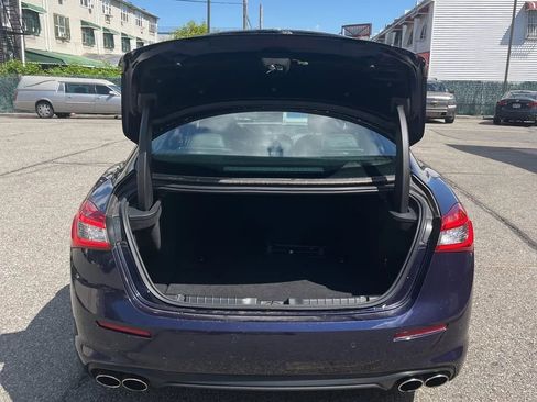 Used 2018 Maserati Ghibli S Q4 AWD/4WD image 7
