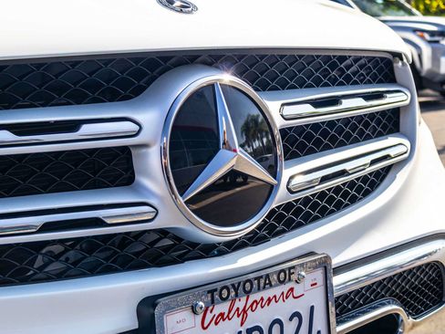 Used 2020 Mercedes-Benz GLC 300 image 5