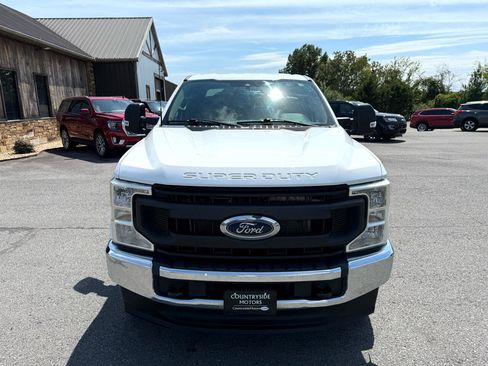 Used 2022 Ford F250 XL w/ Power Equipment Group image 10