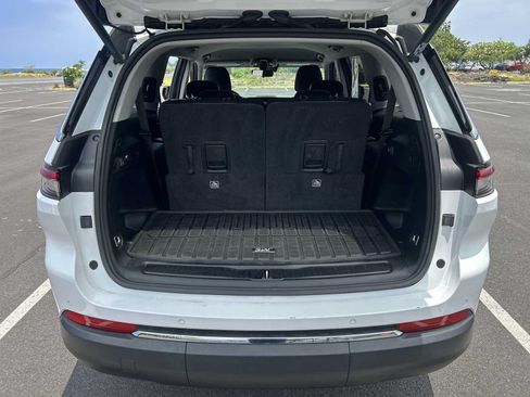 Used 2024 Jeep Grand Cherokee L Limited w/ Luxury Tech Group II AWD/4WD image 20
