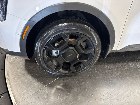 New 2026 Kia Sorento SX Prestige w/ Olive Brown Leather Package image 2