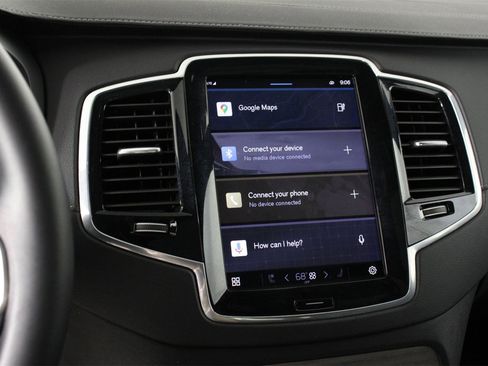 Certified 2023 Volvo XC90 T8 Ultimate w/ Protection Package Premier image 9