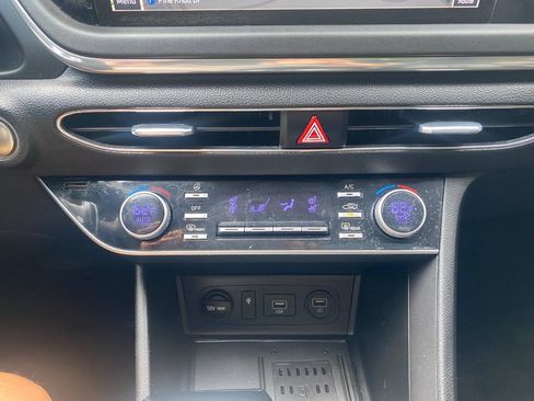 Used 2020 Hyundai Sonata Limited FWD image 31