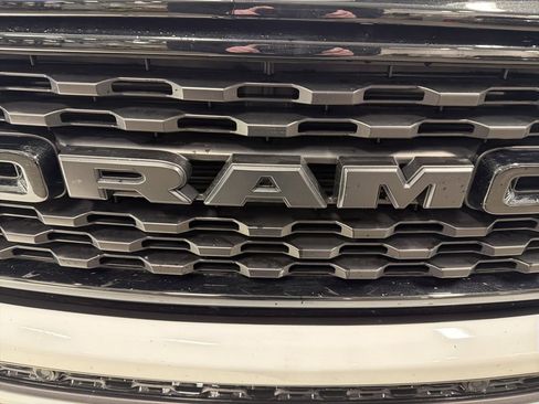 Used 2022 RAM 1500 Big Horn image 37