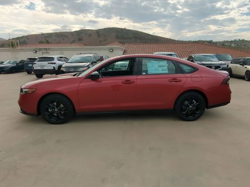 New 2025 Honda Accord SE image 2
