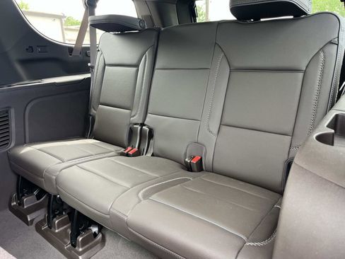 Used 2021 GMC Yukon XL Denali w/ Denali Premium Package AWD/4WD image 21
