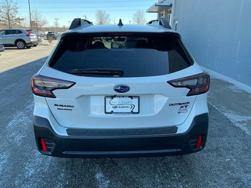 Certified 2022 Subaru Outback Onyx Edition XT w/ Popular Package #2 image 3