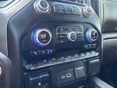 Used 2021 GMC Sierra 1500 Denali w/ Driver Alert Package II AWD/4WD image 4