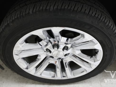 Used 2017 GMC Yukon SLT w/ Premium Edition RWD image 10