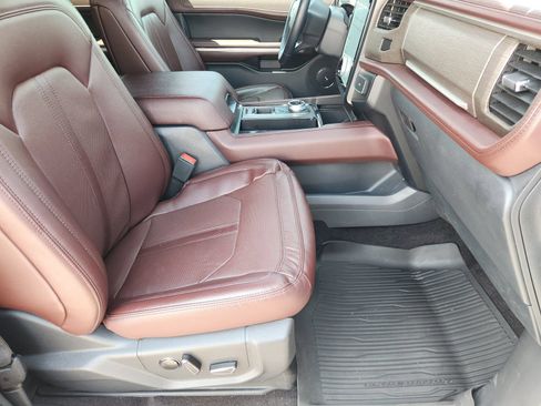 Used 2023 Ford Expedition Max Limited RWD image 17