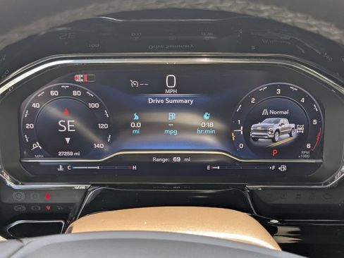 Certified 2025 Chevrolet Silverado 1500 RST AWD/4WD image 36