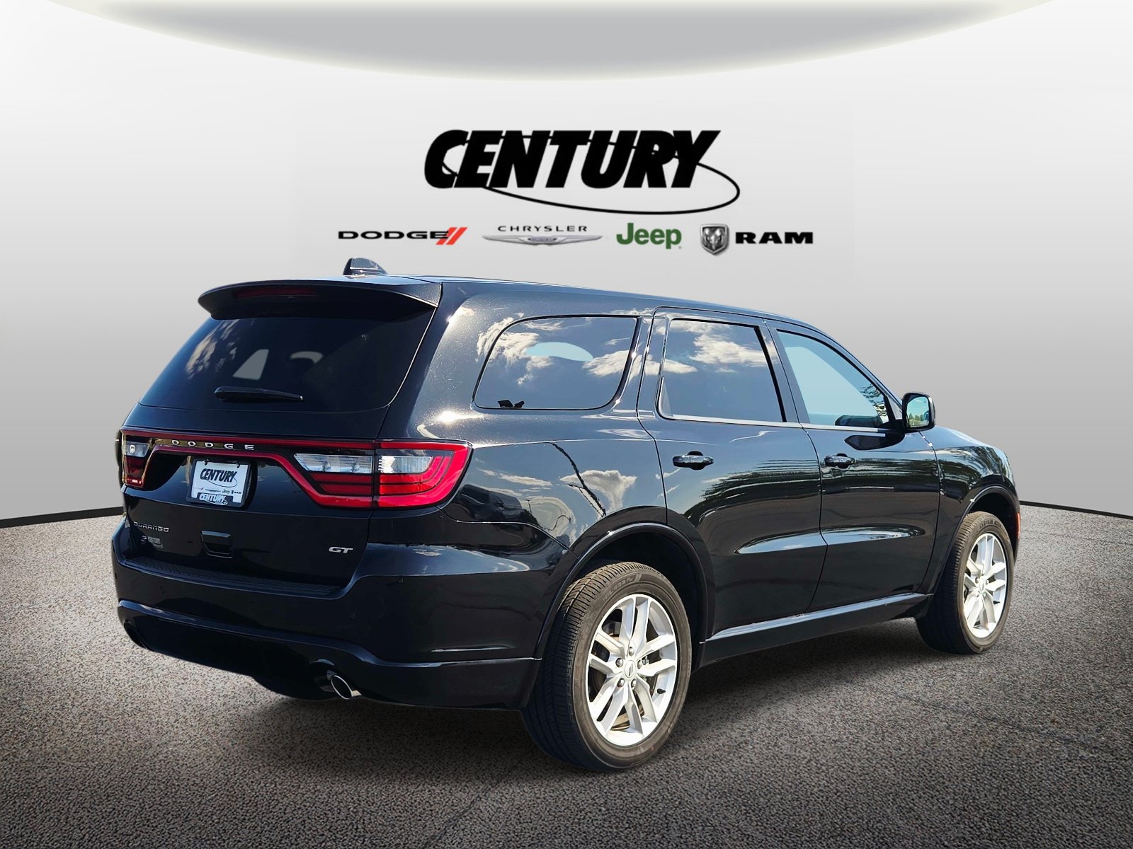Used 2025 Dodge Durango GT AWD/4WD image 4