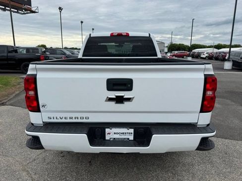 Used 2018 Chevrolet Silverado 1500 Custom w/ Custom Convenience Package AWD/4WD image 41