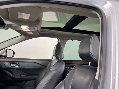 Used 2023 Nissan Rogue SL w/ SL Premium Package image 24