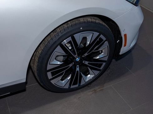 New 2025 BMW 530i xDrive 530i xDrive image 6