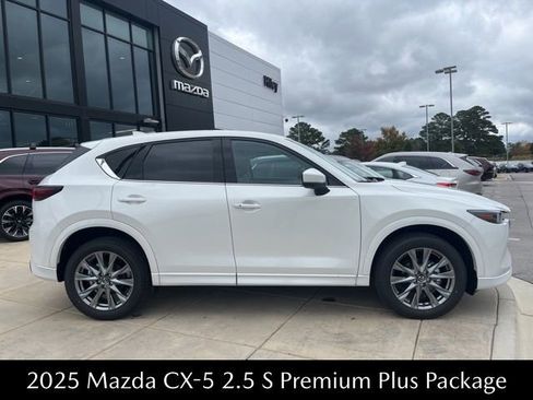 New 2025 MAZDA CX-5 AWD 2.5 S w/ Premium Plus Pkg image 3