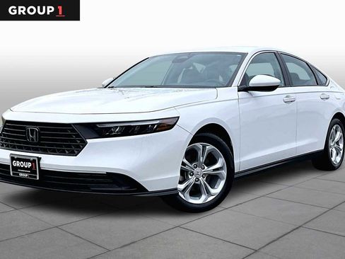 Used 2023 Honda Accord LX image 1