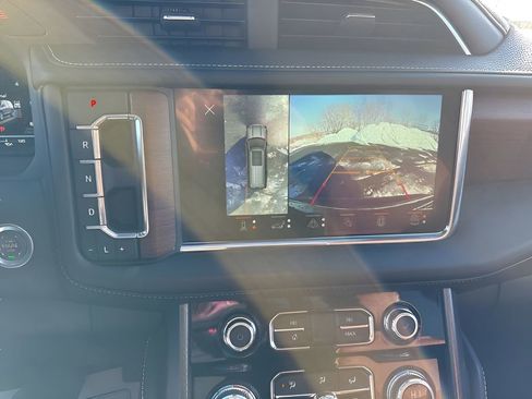 Used 2024 GMC Yukon Denali Ultimate image 32