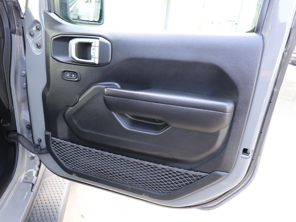 Used 2021 Jeep Wrangler Unlimited Sport AWD/4WD image 32
