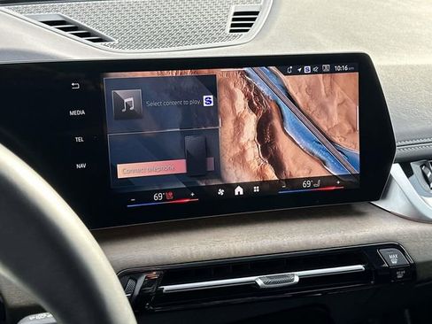 Certified 2025 BMW X1 xDrive28i w/ Technology Package image 34