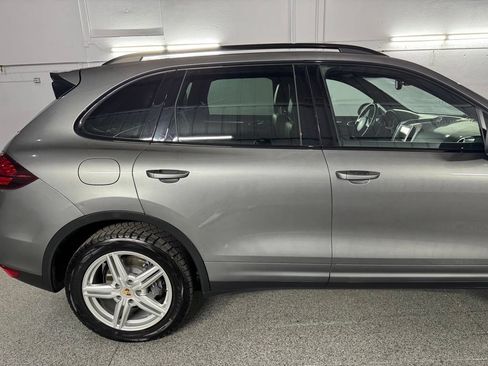 Used 2014 Porsche Cayenne Diesel AWD/4WD image 9