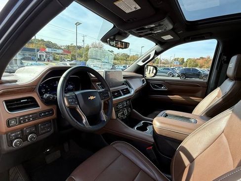 Used 2023 Chevrolet Tahoe High Country image 16