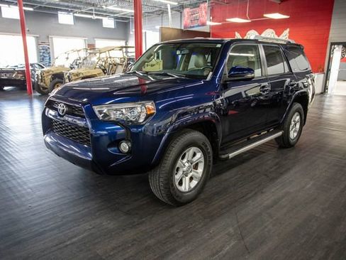 Used 2016 Toyota 4Runner SR5 Premium image 2