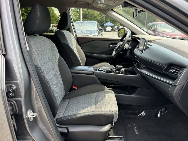 Used 2023 Nissan Rogue SV AWD/4WD image 11