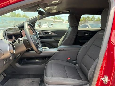 Used 2025 Chevrolet Equinox EV LT w/ Comfort Package FWD image 12