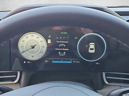 New 2026 Hyundai Elantra Limited FWD image 11