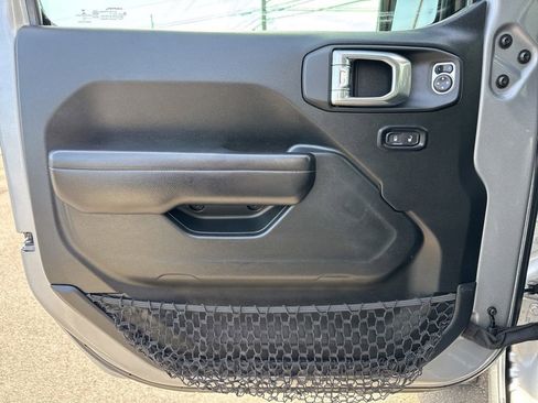 Used 2021 Jeep Wrangler Unlimited Rubicon image 28