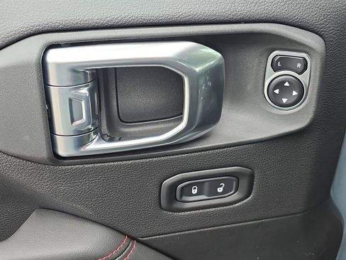 New 2026 Jeep Wrangler Unlimited Rubicon w/ Safety Group image 20