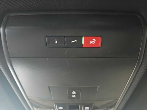 Used 2023 Volkswagen Atlas Cross Sport SEL R-Line AWD/4WD image 35