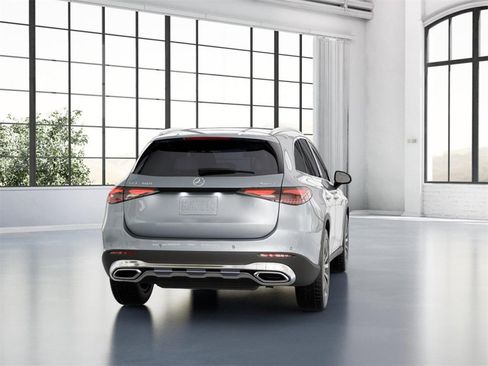 New 2025 Mercedes-Benz GLC 300 4MATIC image 24