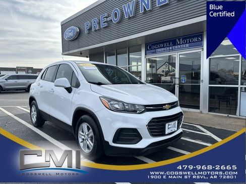 Used 2020 Chevrolet Trax LS w/ Tint and Cruise Package image 1